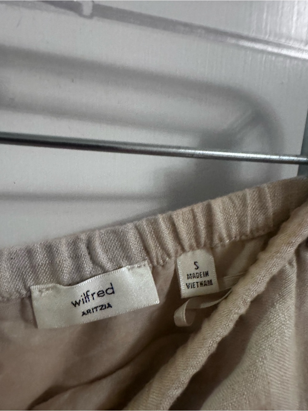 Aritzia Tiered Maxi Skirt in ecru- only worn once! - Picture 6 of 6